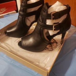Ladies MK booties Size 10
